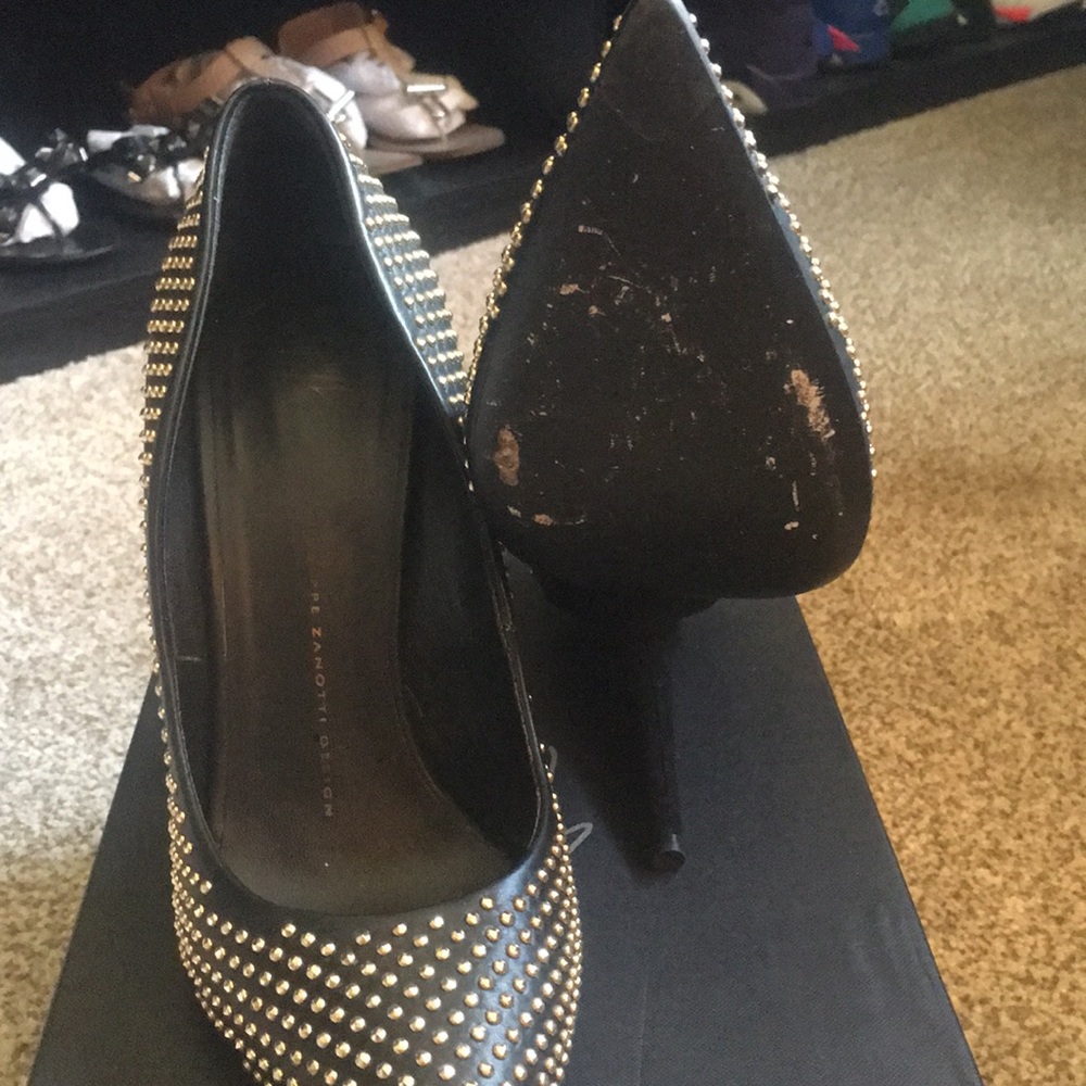 Giuseppe Zanotti- Ester 110 - Picture 3 of 5